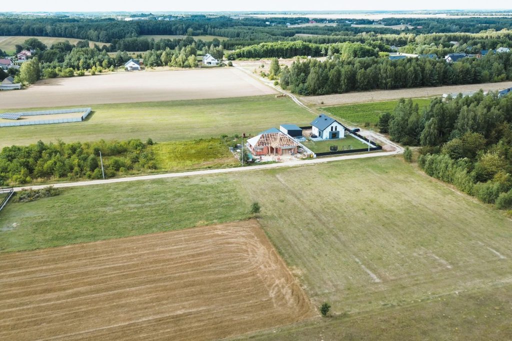 Uzbrojenie działki – na czym polega?